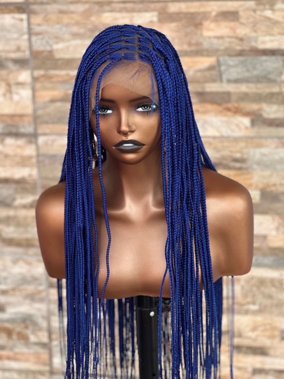 Medium Knotless braids